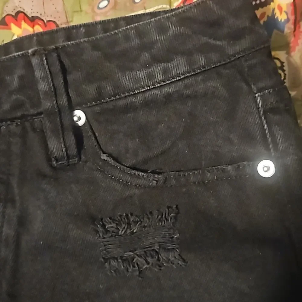 PEACH Love  Denim Distressed Shorts Black S